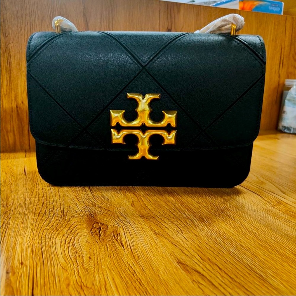 Beautiful Tory Burch Eleanor bag